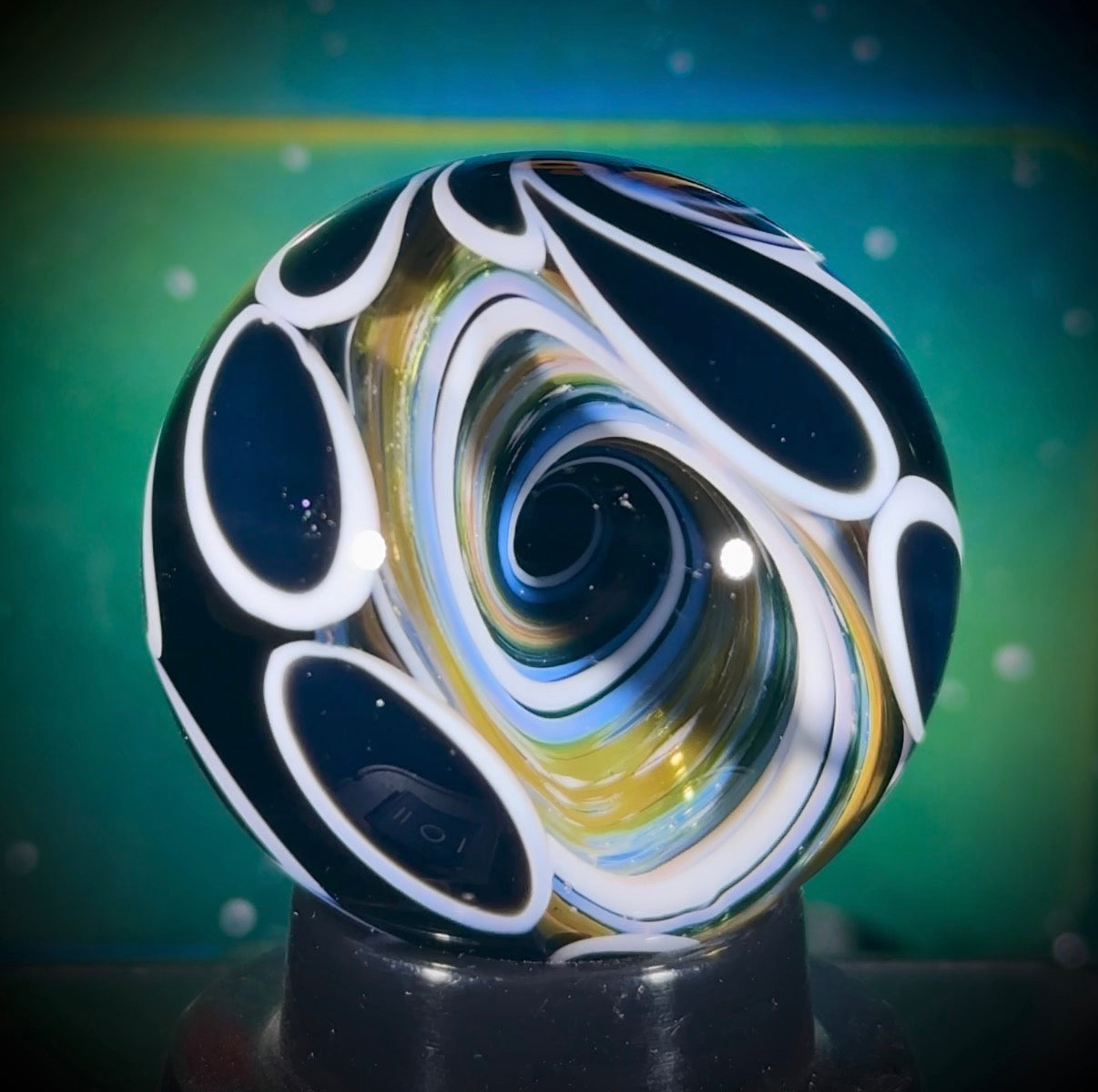 N8 Solo Twisted Double-Sided Vortex and Spiraling Stars Marble - 37mm
